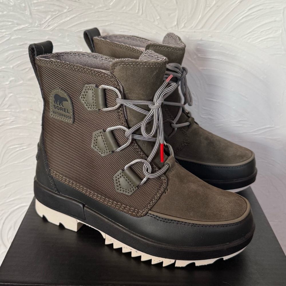 NWT Sorel Tivoli IV WP Alpine Tundra/Dark Moss